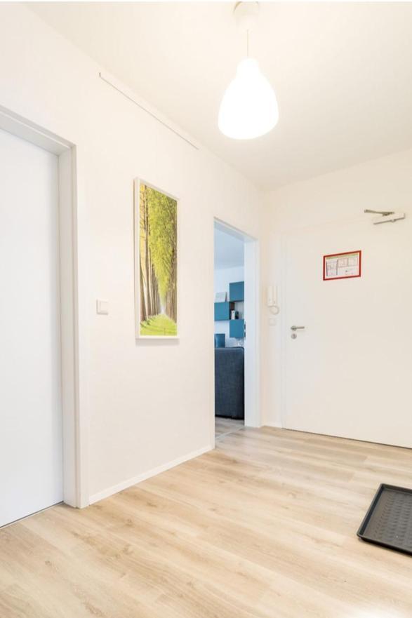 Homefy Oldtown Apartment - 6 People - 2 Bath - Balcony - Top Location Dusseldorf Luaran gambar