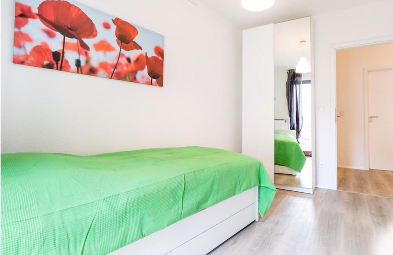 Homefy Oldtown Apartment - 6 People - 2 Bath - Balcony - Top Location Dusseldorf Luaran gambar