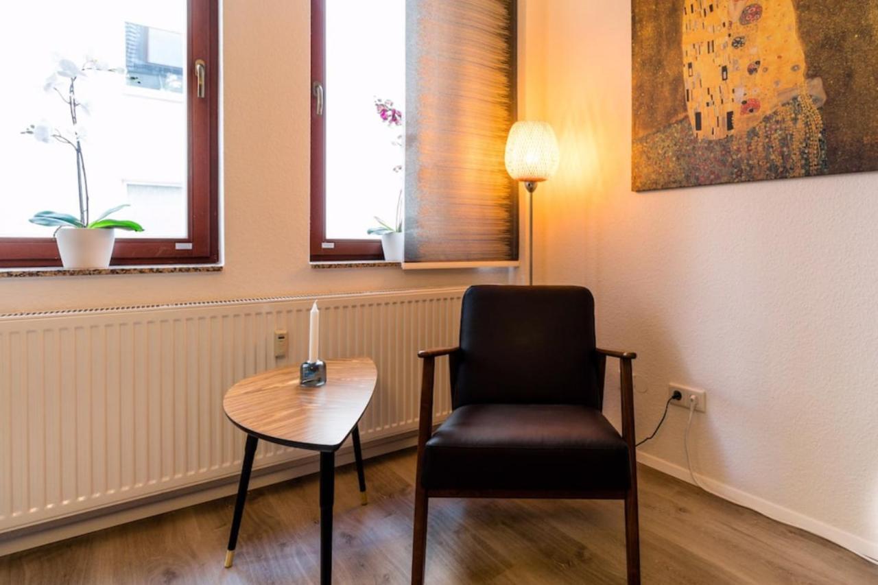 Homefy Oldtown Apartment - 6 People - 2 Bath - Balcony - Top Location Dusseldorf Luaran gambar